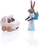 Osterfigur - Hasenmutter mit Zwillingskinderwagen und 2 Babys Bunt - Höhe 5cm