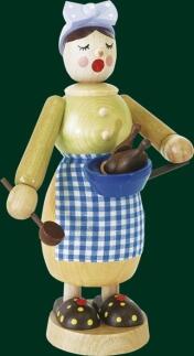 Räucherfrau – detailreiche Witwe Bolte mit Pfanne, blau-weiß kariert – H = 17 cm