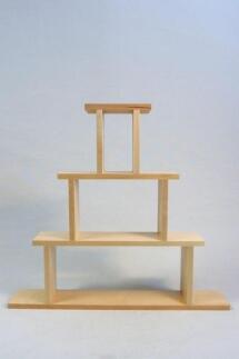 Regal – detailreiches Fensterdekor mit vier Ebenen, naturfarben – passend für Lichterspitzen