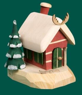 Räucherhaus mit Elchmotiv aus naturfarbenem Holz im winterlichen Design, rotes Häuschen mit