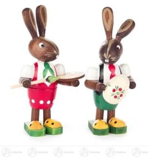 Ostern & Frühjahr Hasenpaar Eiermaler aus Holz mit bemalten Eiern von Großhandel Dregeno, liebevoll