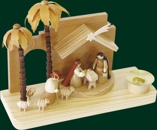 Kerzenhalter Geburt Christi aus Holz mit Krippe, Maria, Josef und Palmbaum von Erzgebirgische