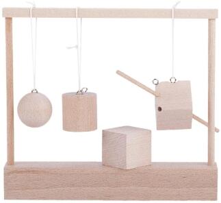 Holzspielzeug Fröbelgaben-Sortiment von SINA Spielzeug GmbH mit hängenden Kugel-, Zylinder- und
